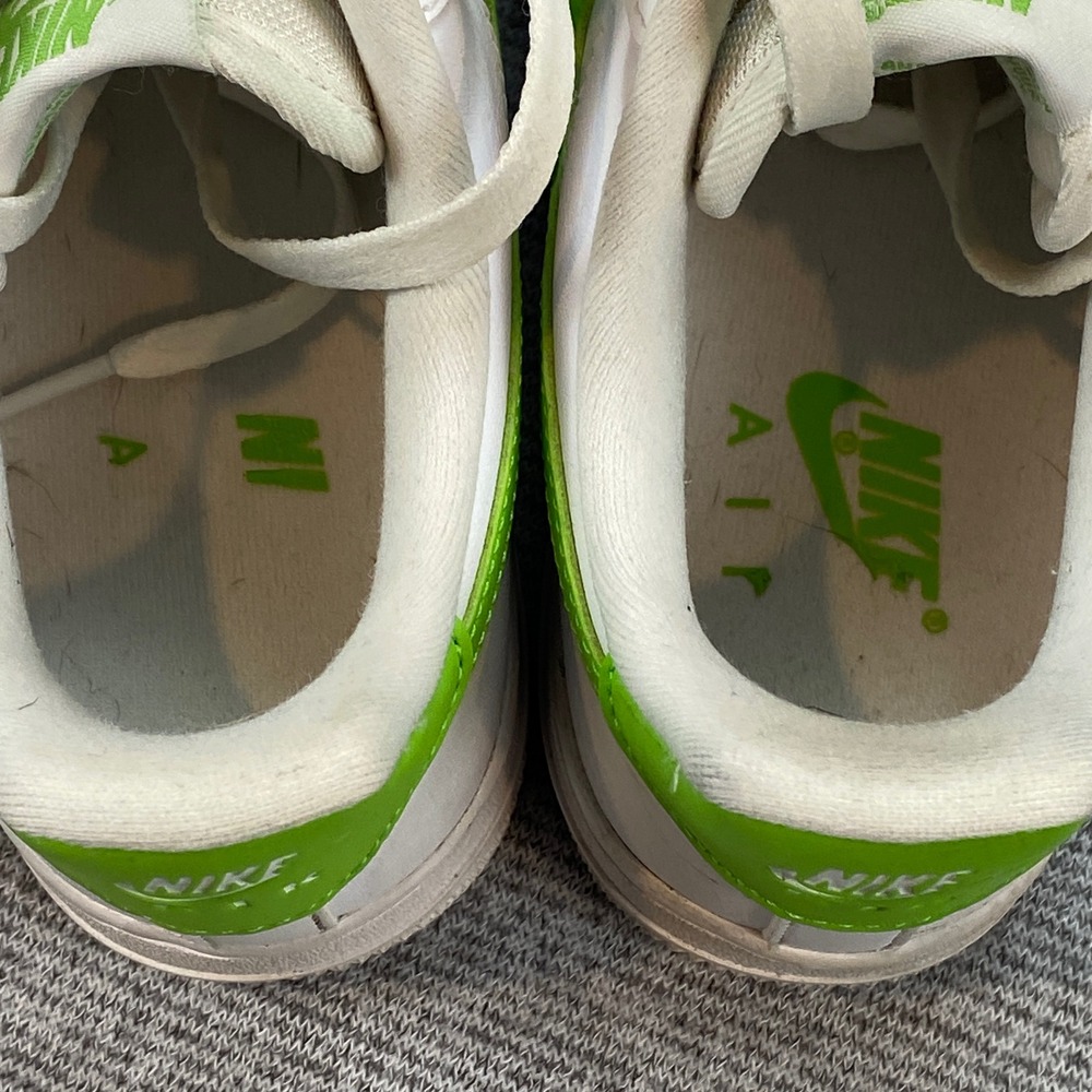 Nike Air Force 1 Low White Action Green Womens Size 6 Sneakers - Picture 13 of 13